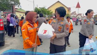 Polwan Polda Sumut Tebar Kepedulian, Salurkan 350 Paket Sembako di Tiga Lokasi